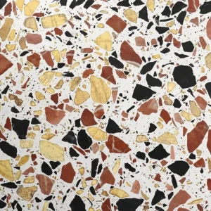 Terrazzo Africa Grande Carodeco avec fond blanc et éclats de marbre noir, ocre et terracotta, pour sol ou mur intérieur