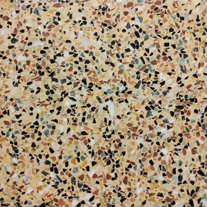 Terrazzo PP03 Carodeco fond beige éclats de marbre noir, terracotta, blanc, motif naturel pour sol et mur intérieur